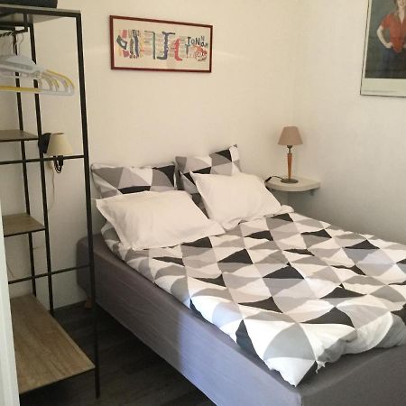 Les Hirondelles Appartamento Argeliers Esterno foto