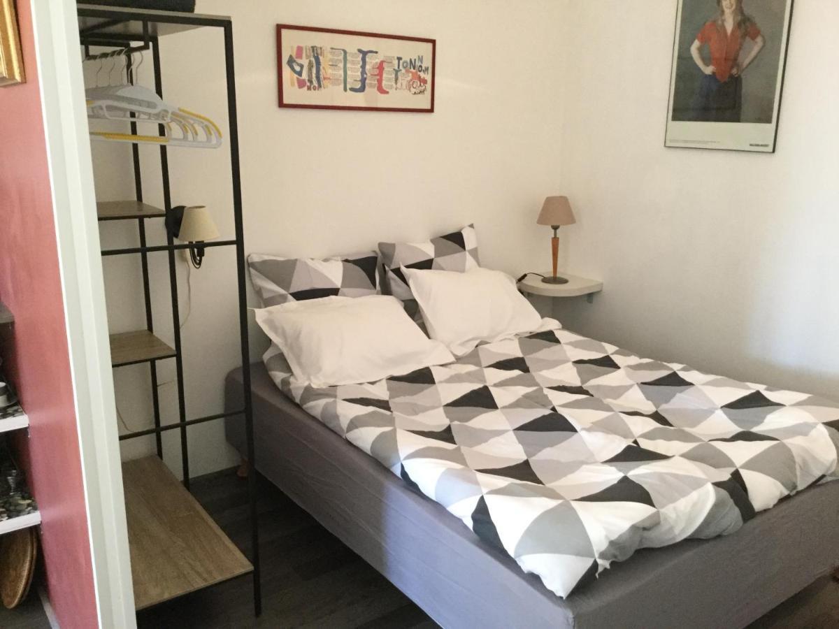 Les Hirondelles Appartamento Argeliers Esterno foto